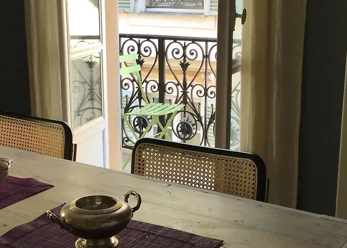 Modern, Traditional , Bright And Stylish Appartamento